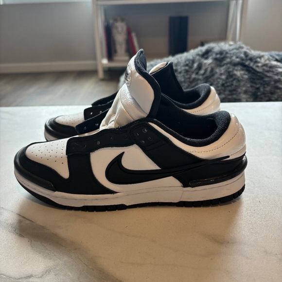 Nike Dunks size 8 - Picture 1 of 4